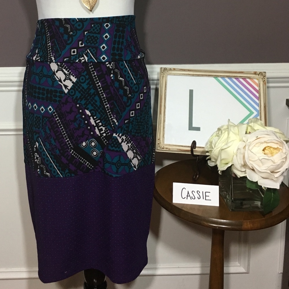 LuLaRoe Cassie Skirt (L)